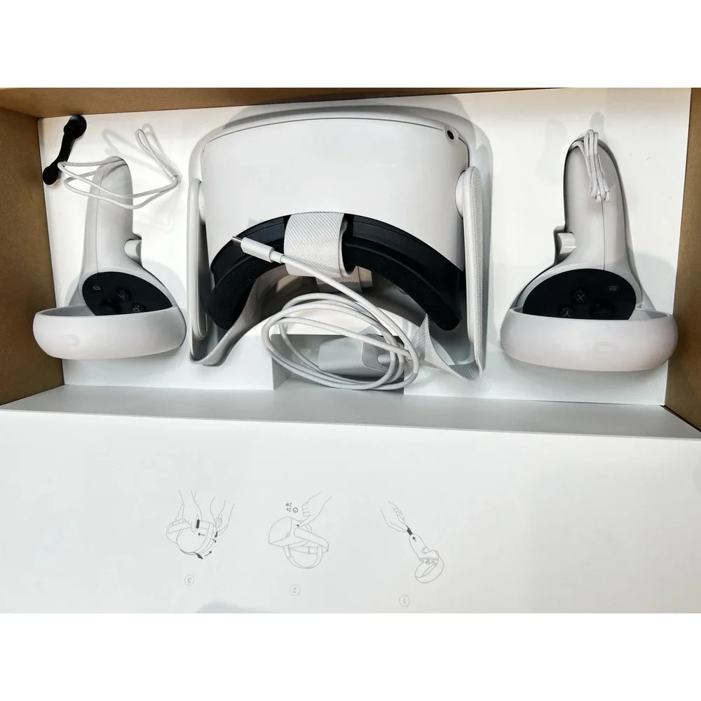 ⁠Oculus Quest 2 256GB All In One VR Headset White Boxed Box 891-00282-01 LN⁠